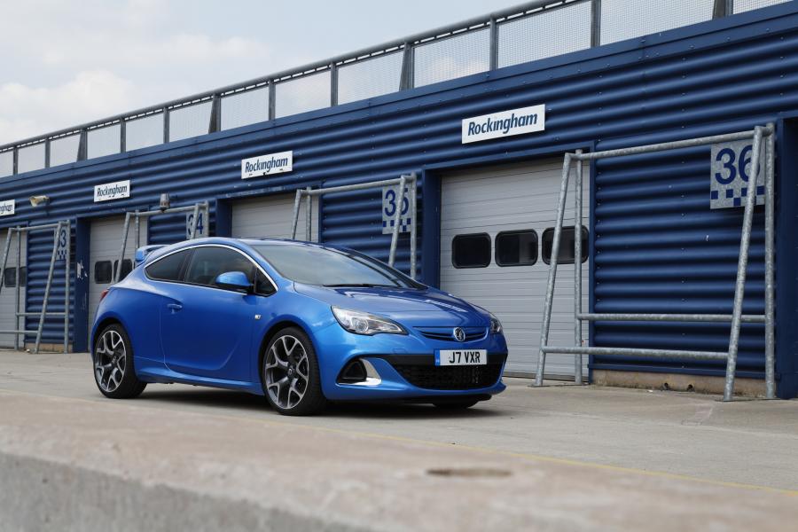  Vauxhall Astra VXR 2012 года  (фото 52 из 274)